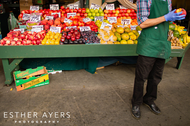 fruit and vegetables at farmers market in seattle (atlanta portrait photographer)